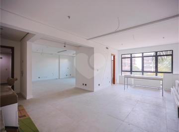 Comercial · 86m² · 2 Vagas · Salas à venda em Petrópolis - RS