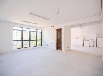 Comercial · 82m² · 2 Vagas · Salas à venda em Petrópolis - RS