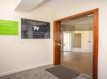 Comercial · 46m² · 1 Quarto · 999 Vagas · Salas com 1 quartos à venda em Centro histórico - RS