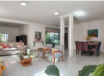 Casa · 396m² · 3 Quartos · 2 Vagas · Casa Térrea - TERRENO  2.626m² Condomínio Estancia  Jardim Botânico