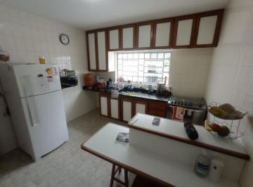 Casa · 170m² · 3 Quartos · 2 Vagas · Casa à venda em Jacareí, Centro, com 3 quartos, com 250 m²