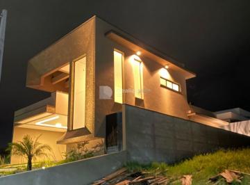 Casa · 180m² · 3 Quartos · 4 Vagas · Casa à venda em Caçapava, Parque Residencial Maria Elmira, com 3 suítes, com 180 m²