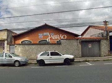 Casa · 235m² · 6 Quartos · 10 Vagas · Casa Ampla à Venda na Av. Bias Fortes – Centro de Barbacena, Ideal para Moradia ou Comércio