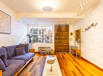 Casa · 190m² · 2 Quartos · 2 Vagas · Casa de vila na Bela Vista