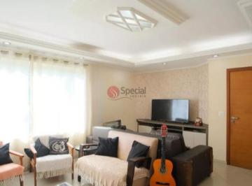 Casa · 330m² · 3 Quartos · 4 Vagas · Sobrado para compra no Jardim Têxtil com 330 metros.