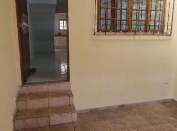 Casa · 80m² · 2 Quartos · 1 Vaga · Casa 2 quartos, 1 vaga - FL35
