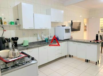 222ab7ab1bbbc7ebe41d69ac88b33d1912218d90 · VENDO EXCELENTE SOBRADO COM 4 QUARTOS, SENDO UMA SUÍTE NO BAIRRO VARGINHA EM ITAJUBÁ-MG