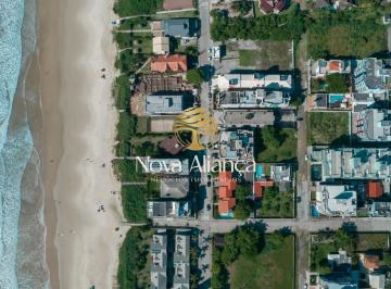Apartamento · 141m² · 3 Quartos · 2 Vagas · Cobertura à venda na praia do Mariscal em Bombinhas/SC