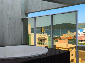 Apartamento · 142m² · 3 Quartos · 2 Vagas · Cobertura à venda na praia do Mariscal em Bombinhas/SC