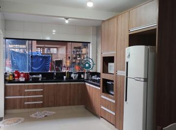 Casa · 144m² · 4 Quartos · 2 Vagas · Casa Alto Padrão em Pacaembú, Londrina/PR