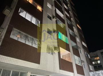 Apartamento · 136m² · 3 Quartos · 1 Vaga · Apartamento em Rio doce, Olinda, frente p/mar 3qtos 1st, elevadores, salão de festa proximo ao mar.