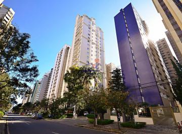 Apartamento de 3 quartos, Curitiba · Apartamento à venda no bairro Batel em Curitiba/PR