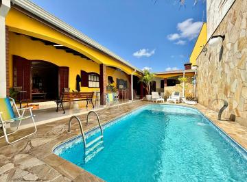 Casa de 3 quartos, Itapetininga · CASA 3 SUÍTES COM PISCINA - JARDIM PAULISTA
