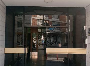 Comercial · 85m² · 2 Vagas · Sala de esquina, duas vagas de garagem, janelas am