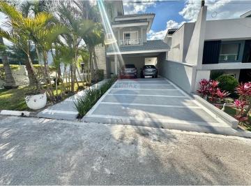 Casa · 510m² · 4 Quartos · 4 Vagas · Seu Refúgio Luxuoso em Arujá Hills 3