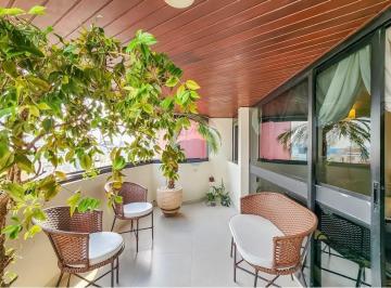 Apartamento · 198m² · 4 Quartos · 3 Vagas · Apartamento tipo para locação com 4 quartos, sendo 4 suítes, 198m²