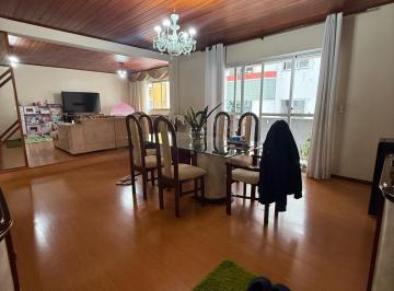 Apartamento · 207m² · 4 Quartos · 2 Vagas · Amplo apartamento 4 dormitórios, 1 suíte e 2 garagens