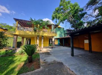 Casa · 150m² · 3 Quartos · 8 Vagas · Casa à venda no Condomínio Colibri por R$ 920.000