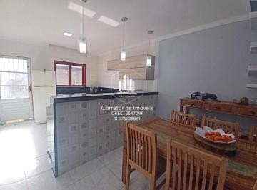Casa · 180m² · 2 Quartos · 2 Vagas · Casa com  2 Quartos(1 Suíte) à Venda, 180 m² por R$ 440.000