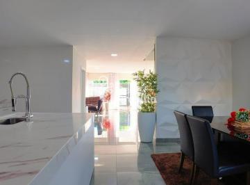 Casa · 280m² · 3 Quartos · 4 Vagas · CH. 47 - COND. VALE PARK WAY - 02 PAVIMENTOS - 03 QUARTOS SENDO 01 SUÍTE - ARNIQUEIRA /DF