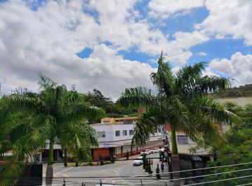 Comercial , Miguel Pereira · Excelente sala comercial no centro