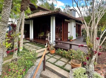 Foto 02 · Casa com alto padrão em condomínio à venda em Teresópolis-RJ, Parque do Imbui: 4 quartos, 2 suítes,