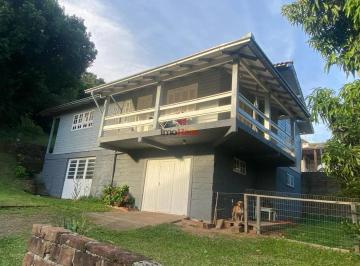 Casa · 450m² · 4 Quartos · 2 Vagas · Casa à venda em Viaduto, Igrejinha: confira essa oportunidade!