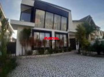 Casa · 365m² · 5 Quartos · 2 Vagas · Sobrado no condomínio Jd das Colinas - 5 suítes