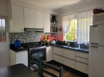 Casa · 100m² · 4 Quartos · 2 Vagas · Casa Guarulhos Jardim Leila de 3 dormitórios e suíte próximo ao Bosque Maia
