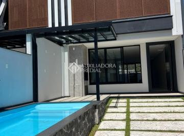 Casa · 153m² · 3 Quartos · 2 Vagas · Casa Sobrado 3 Suítes venda em Camboriú