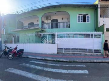 376425_id854ici3QL70ID7C_37642562b1ba1540ca6.jpg · Casa a venda centro Balneário Camboriú/SC