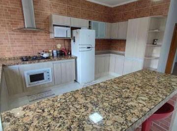 14604c00aa4e9837be23cc73e81ec5fc8a7d1d0a · Casa com 3 dormitórios, 214 m² - venda por R$ 700.000,00 ou aluguel por R$ 4.500,00/mês - Colina de 