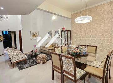 Casa · 215m² · 3 Quartos · 4 Vagas · Sobrado impecável