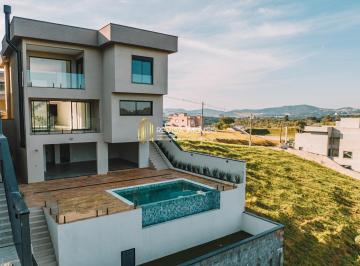 Casa · 340m² · 3 Quartos · 4 Vagas · Casa em Condomínio para Venda em Santana de Parnaíba, Santa Anna, 3 dormitórios, 3 suítes, 4 banheir