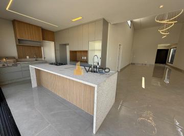 Casa · 237m² · 4 Quartos · 6 Vagas · Casa Térrea Exclusiva com Vista Permanente no Alphaville Castelo - Sofisticação, Tecnologia e Lazer 