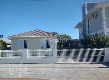 439ad91f · Casa, 3 dormitórios, 288 m², em Praia do Meio (Ens Brito)