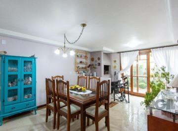 Casa · 238m² · 3 Quartos · 2 Vagas · Casa em Condomínio em Jardim Isabel