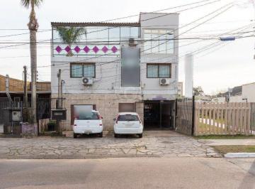 Casa · 400m² · 3 Quartos · 3 Vagas · Sobrado para Venda - 300m², 3 dormitórios, sendo 1 suites, 3 vagas - Cavalhada