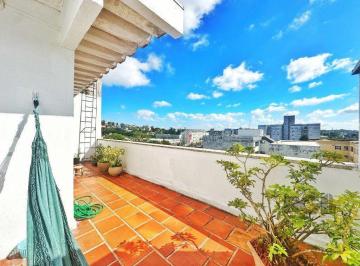 Apartamento · 121m² · 3 Quartos · 1 Vaga · Cobertura com 3 dormitórios, 1 vaga de garagem no bairro Teresópolis