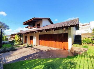 Casa · 642m² · 3 Quartos · 5 Vagas · Excelente casa de 300m² com 03 dormitórios sendo 02 suítes.