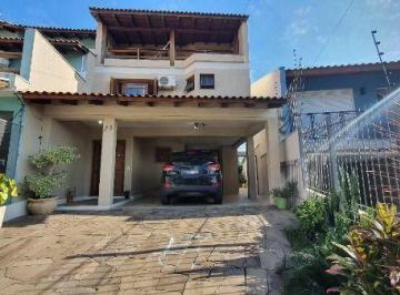 Casa · 229m² · 3 Quartos · 4 Vagas · Casa com 3 dormitório(s), e 3 banheiros, à venda.