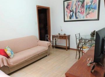 Apartamento · 55m² · 2 Quartos · Apartamento no Menino Deus de 2 dormitórios e dependência térreo com pátio