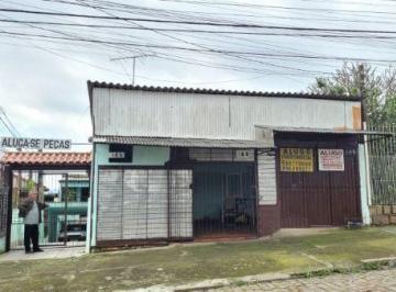 Casa · 1056m² · 3 Quartos · 2 Vagas · Casa em Porto Alegre, no bairro Santo Antônio, com 3 dormitório(s), e 3 banheiros, à venda.