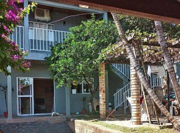 Casa · 360m² · 5 Quartos · 4 Vagas · Casa para Venda - 300m², 5 dormitórios, sendo 2 suites, 4 vagas - Bela Vista