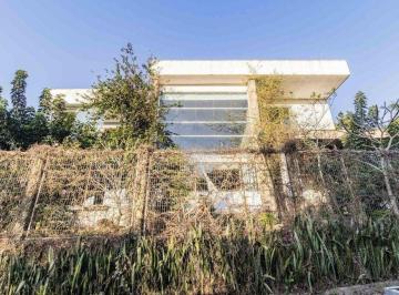 Casa · 500m² · 3 Quartos · 3 Vagas · Casa com 3 dormitórios no bairro Vila Nova