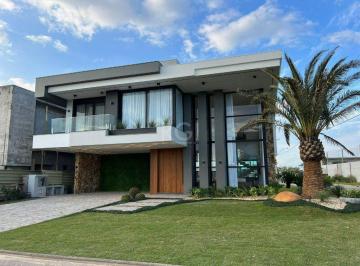 Casa · 513m² · 5 Quartos · 2 Vagas · Casa em Condomínio em Centro