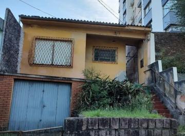 Casa · 105m² · 3 Quartos · 1 Vaga · Casa com 3 dormitórios no bairro Petrópolis