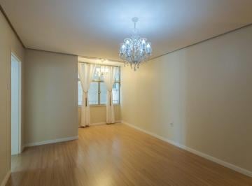 Apartamento · 80m² · 3 Quartos · Apartamento de 80 m²semi mobiliado, 3 dormitórios e 1 suíte no Centro Histórico
