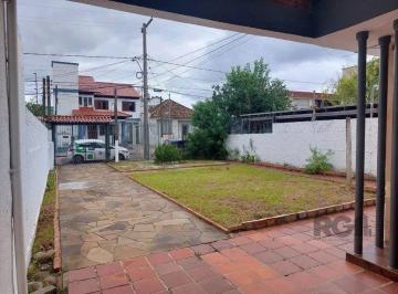 Casa · 300m² · 2 Quartos · 2 Vagas · Casa de 2 dormitórios no bairro Sarandi