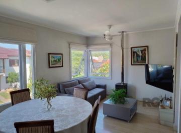 Casa · 365m² · 3 Quartos · 2 Vagas · Casa de 3 dormitórios no bairro Mário Quintana